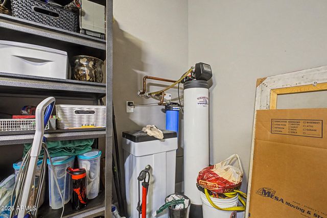 935 W GRAND CANYON Drive, Chandler, AZ 85248