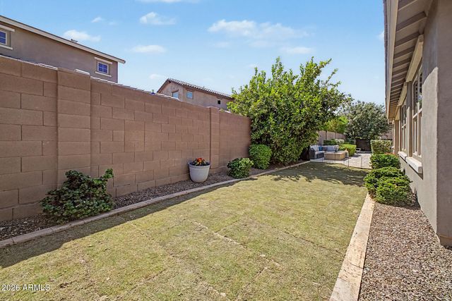 935 W GRAND CANYON Drive, Chandler, AZ 85248