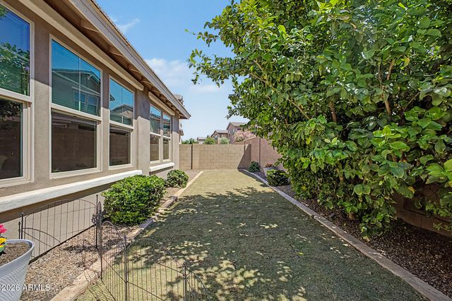 935 W GRAND CANYON Drive, Chandler, AZ 85248