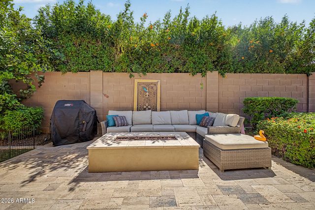 935 W GRAND CANYON Drive, Chandler, AZ 85248