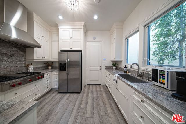 20111 W Piccadilly Lane, Porter Ranch, CA 91326