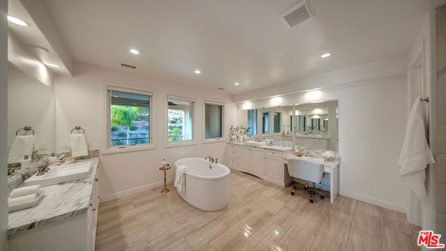 20111 W Piccadilly Lane, Porter Ranch, CA 91326
