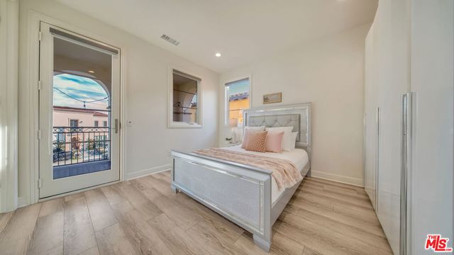 20111 W Piccadilly Lane, Porter Ranch, CA 91326