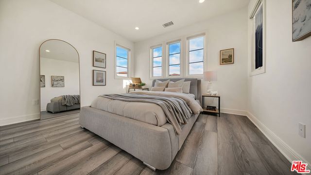 20111 W Piccadilly Lane, Porter Ranch, CA 91326