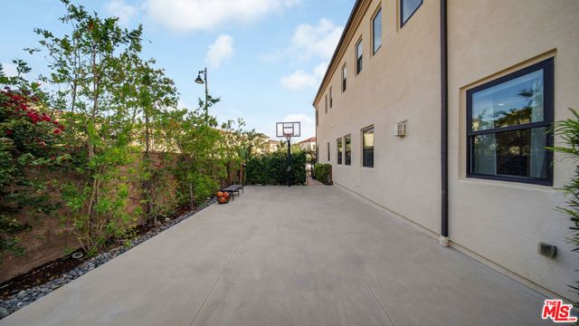 20111 W Piccadilly Lane, Porter Ranch, CA 91326