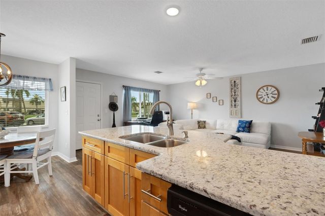 8039 GARDEN DRIVE 109, Seminole, FL 33777