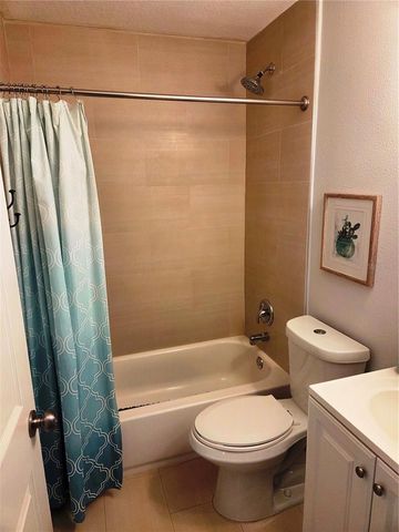 8039 GARDEN DRIVE 109, Seminole, FL 33777