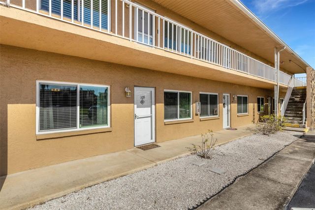 8039 GARDEN DRIVE 109, Seminole, FL 33777