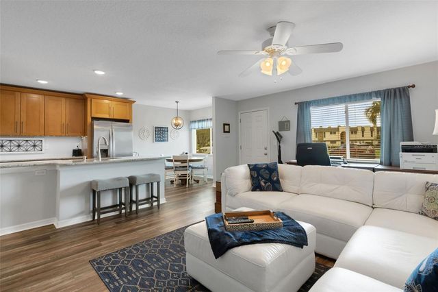 8039 GARDEN DRIVE 109, Seminole, FL 33777