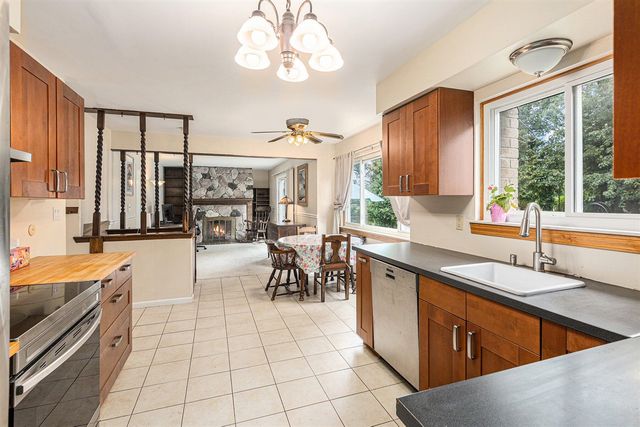 535 S Hubbard Street, Westland, MI 48186