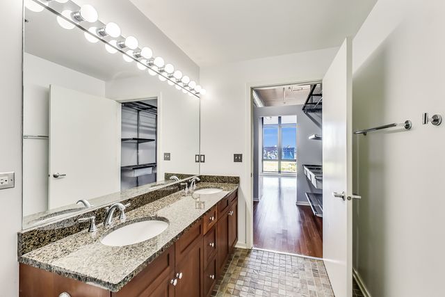 1525 S Sangamon Street 609, Chicago, IL 60608