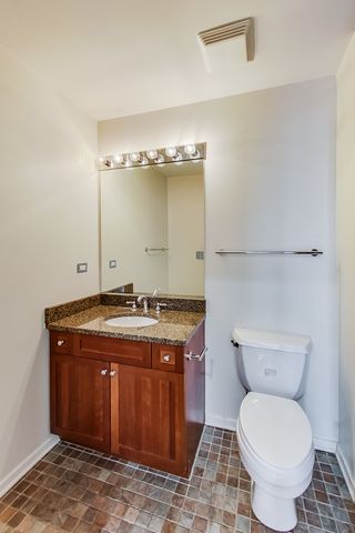 1525 S Sangamon Street 609, Chicago, IL 60608