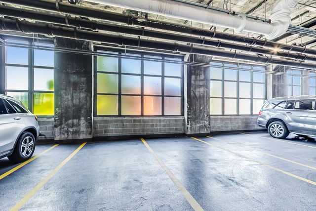 1525 S Sangamon Street 609, Chicago, IL 60608