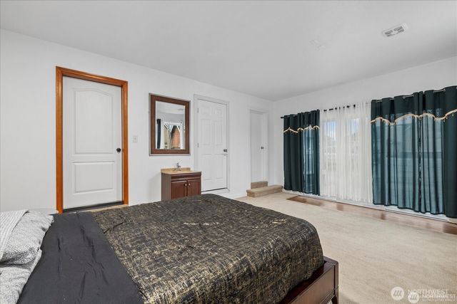 128 Milwaukee Boulevard S, Algona, WA 98001