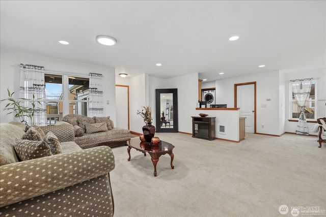 128 Milwaukee Boulevard S, Algona, WA 98001