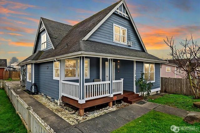 128 Milwaukee Boulevard S, Algona, WA 98001