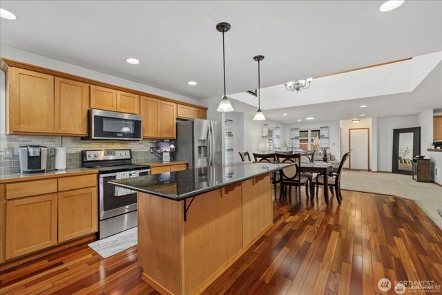 128 Milwaukee Boulevard S, Algona, WA 98001
