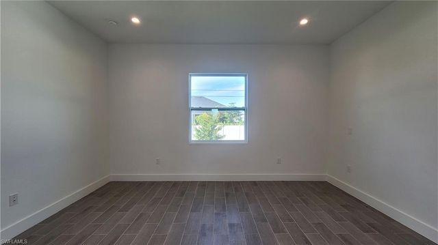 412 SW 28th AVE, Cape Coral, FL 33991