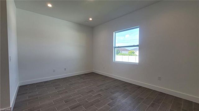 412 SW 28th AVE, Cape Coral, FL 33991