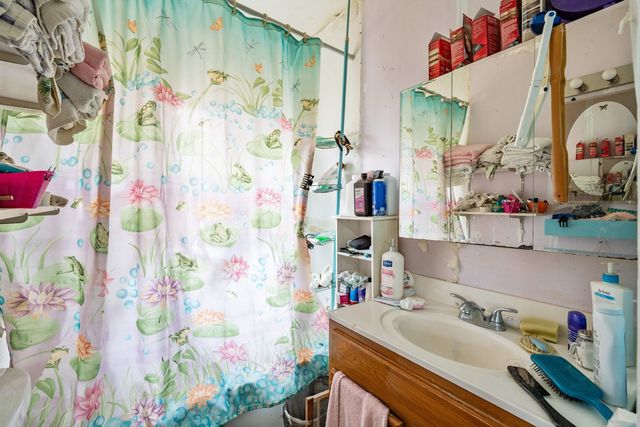 217 12th Street, East Moline, IL 61244