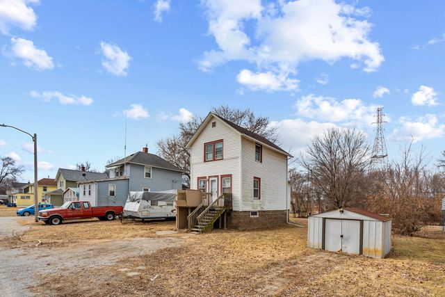 217 12th Street, East Moline, IL 61244