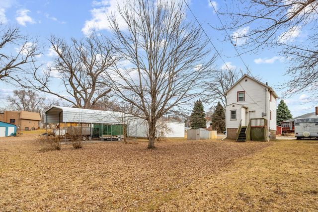 217 12th Street, East Moline, IL 61244