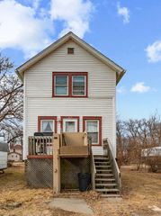 217 12th Street, East Moline, IL 61244