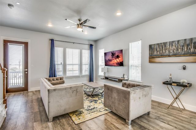 203 S Village Way, Lewisville, TX 75057