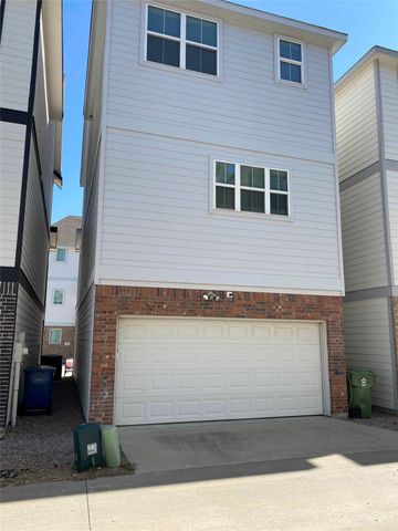 203 S Village Way, Lewisville, TX 75057