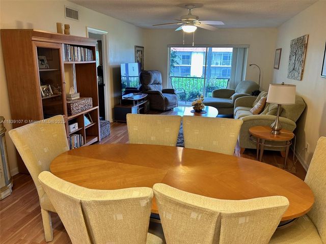 371 S Hollybrook Dr 308, Pembroke Pines, FL 33025