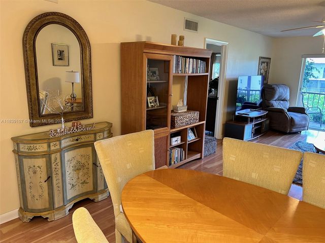 371 S Hollybrook Dr 308, Pembroke Pines, FL 33025