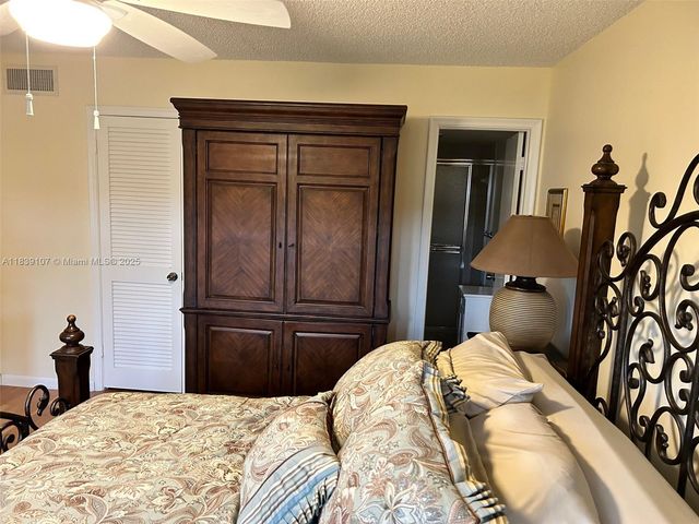 371 S Hollybrook Dr 308, Pembroke Pines, FL 33025