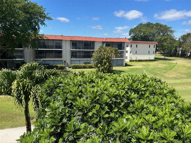371 S Hollybrook Dr 308, Pembroke Pines, FL 33025