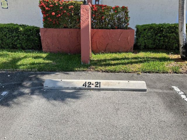 371 S Hollybrook Dr 308, Pembroke Pines, FL 33025