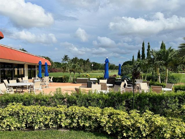 371 S Hollybrook Dr 308, Pembroke Pines, FL 33025
