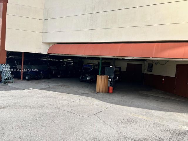 371 S Hollybrook Dr 308, Pembroke Pines, FL 33025