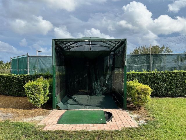 371 S Hollybrook Dr 308, Pembroke Pines, FL 33025