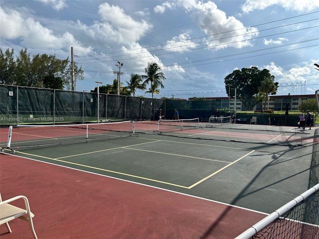 371 S Hollybrook Dr 308, Pembroke Pines, FL 33025