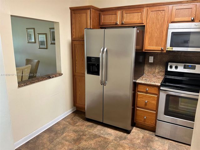 371 S Hollybrook Dr 308, Pembroke Pines, FL 33025