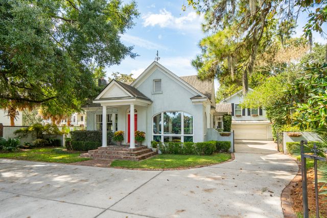 138 Folly Road Boulevard, Charleston, SC 29407