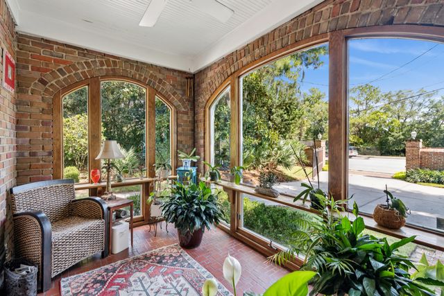 138 Folly Road Boulevard, Charleston, SC 29407