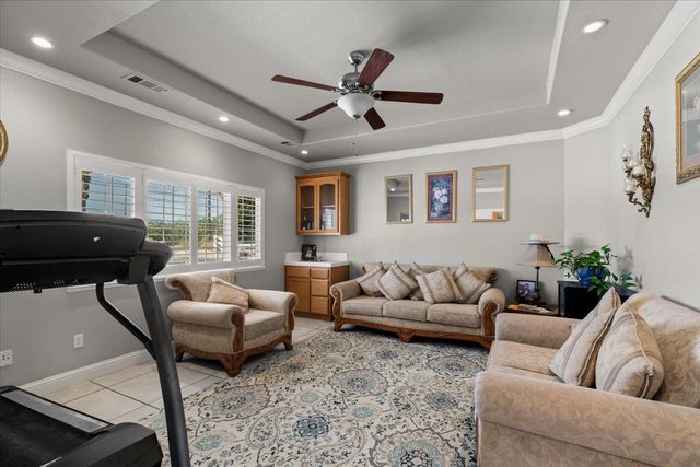 31011 Edwards Ave, Oakdale, CA 95361