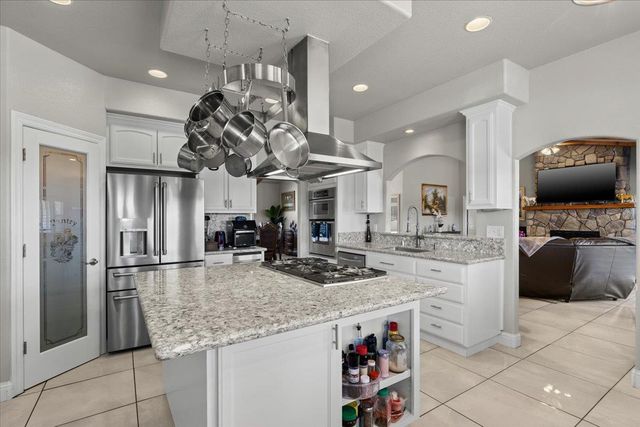 31011 Edwards Ave, Oakdale, CA 95361