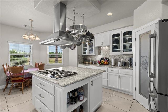 31011 Edwards Ave, Oakdale, CA 95361