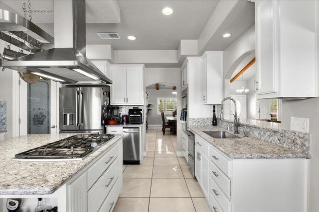 31011 Edwards Ave, Oakdale, CA 95361