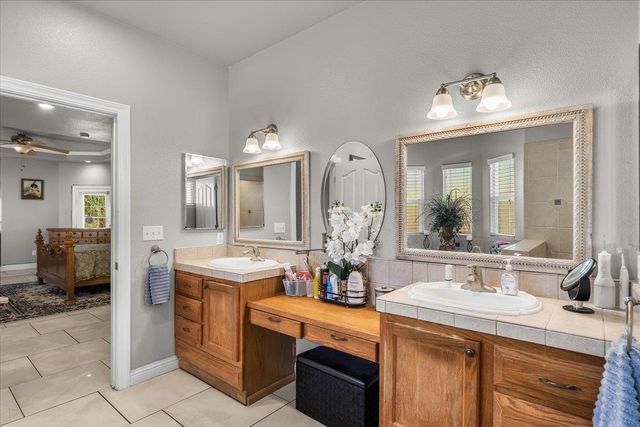 31011 Edwards Ave, Oakdale, CA 95361