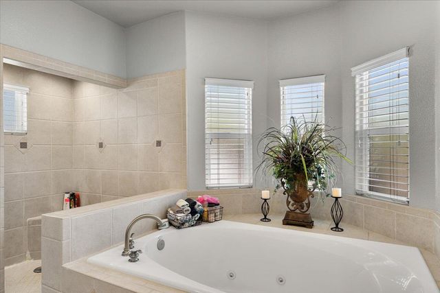 31011 Edwards Ave, Oakdale, CA 95361