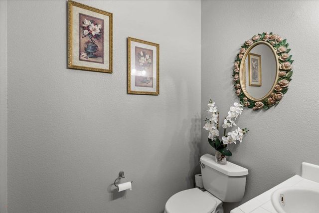 31011 Edwards Ave, Oakdale, CA 95361