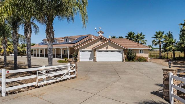 31011 Edwards Ave, Oakdale, CA 95361