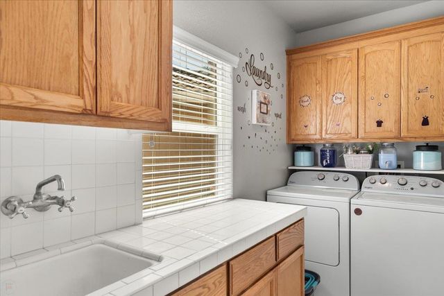 31011 Edwards Ave, Oakdale, CA 95361